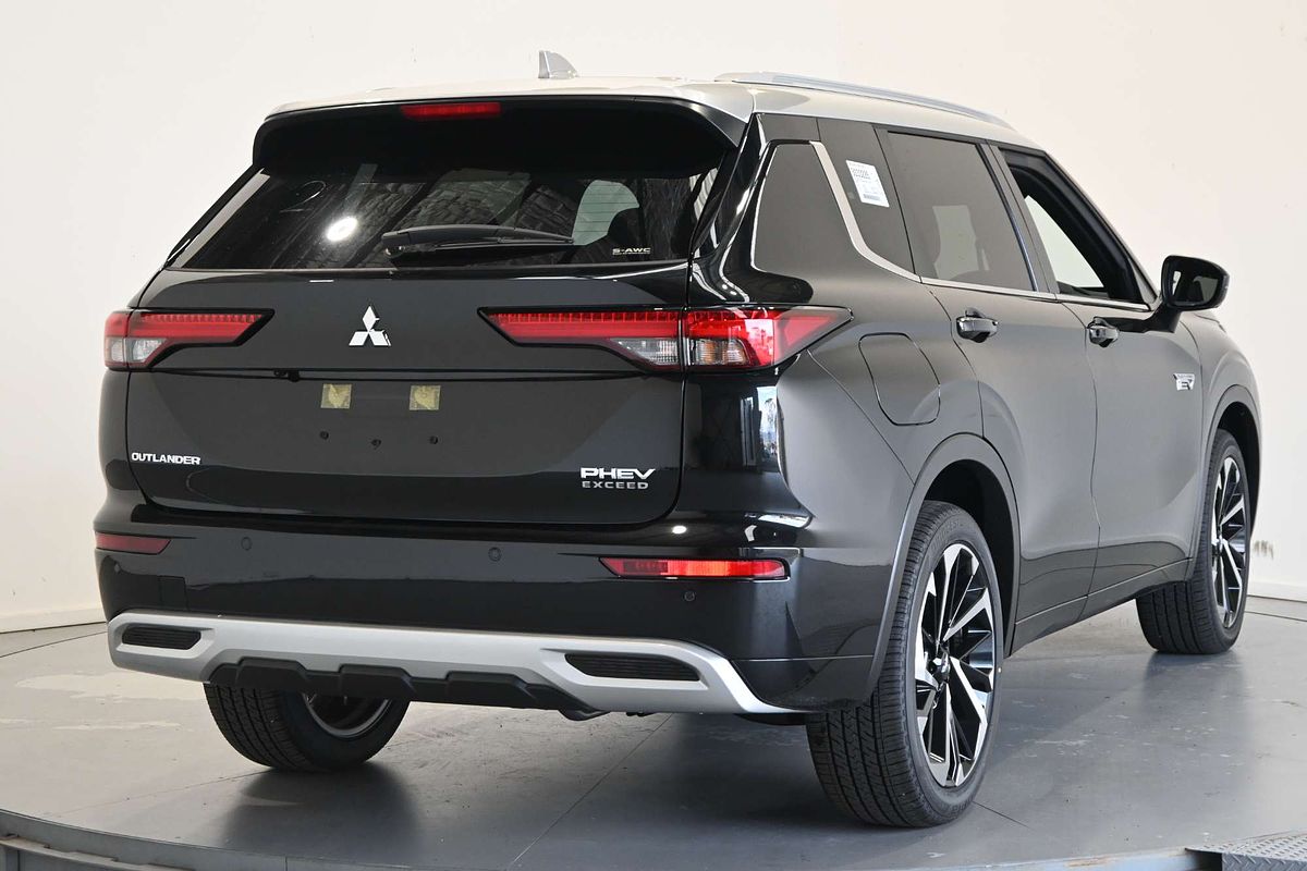 2025 Mitsubishi Outlander PHEV Exceed Tourer ZM