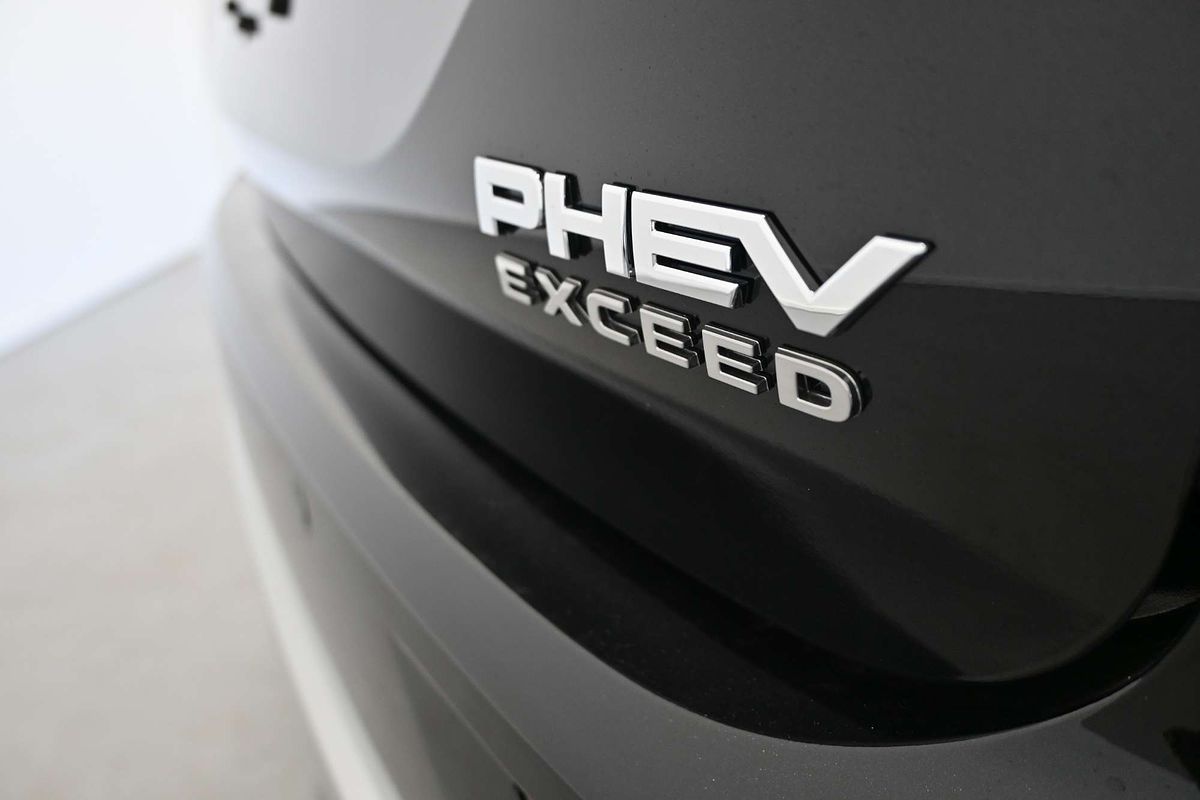 2025 Mitsubishi Outlander PHEV Exceed Tourer ZM