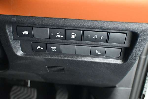 2025 Mitsubishi Outlander PHEV Exceed Tourer ZM