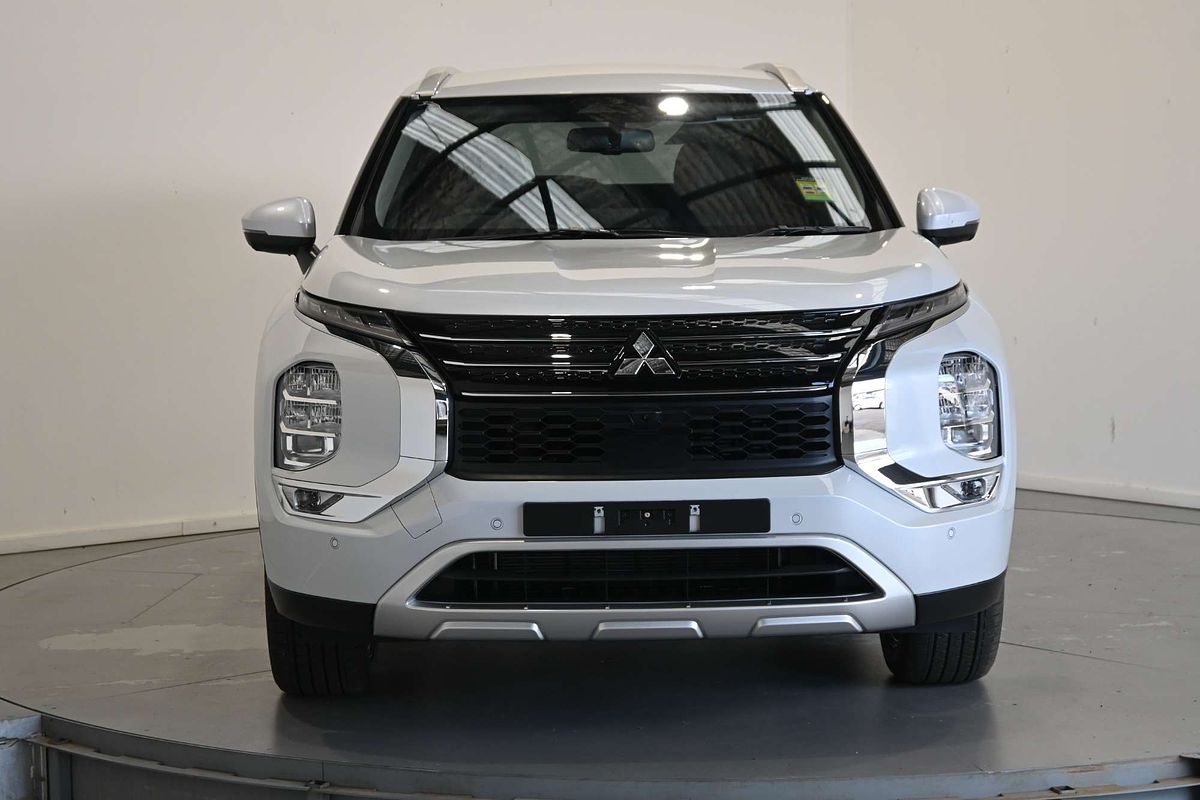 2025 Mitsubishi Outlander PHEV Aspire ZM