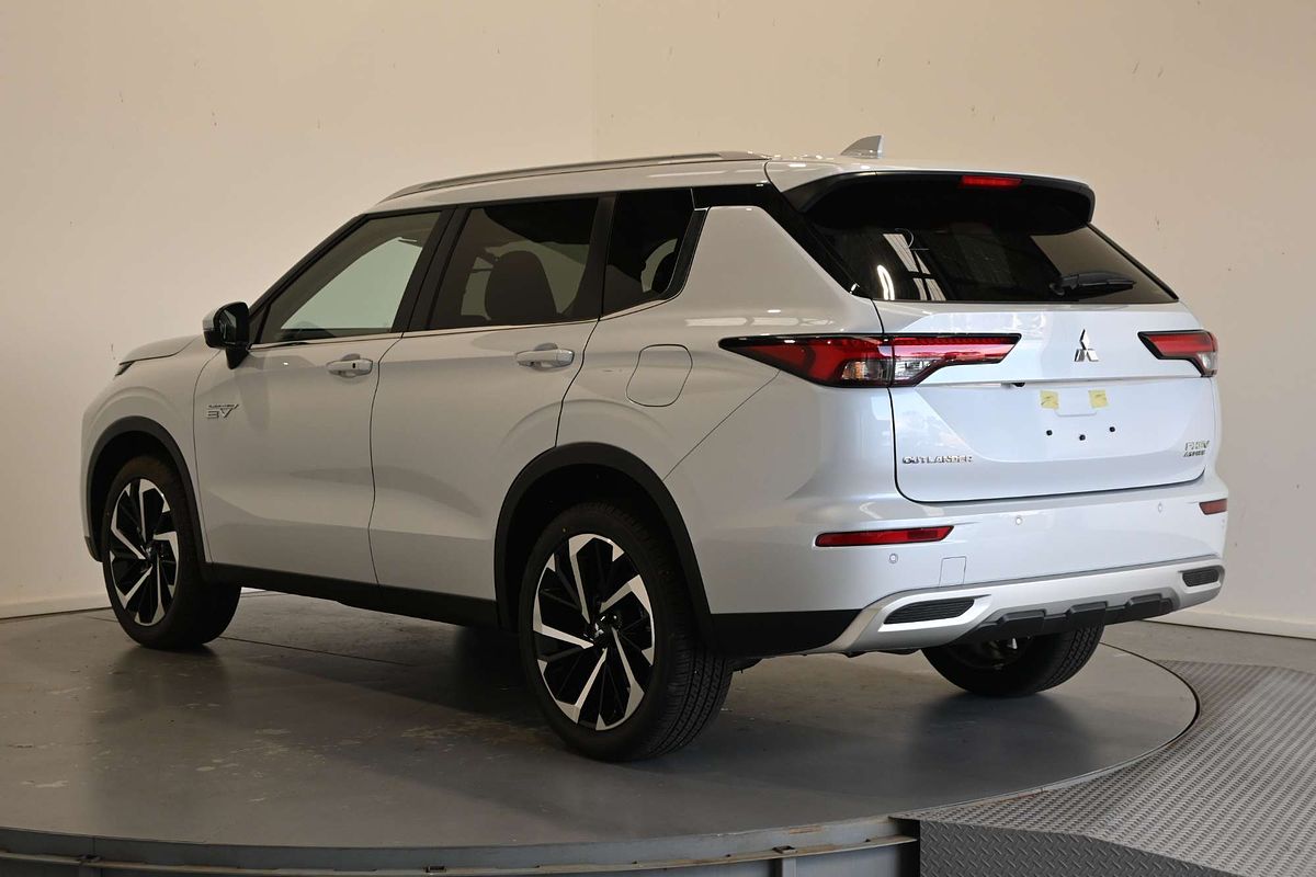 2025 Mitsubishi Outlander PHEV Aspire ZM