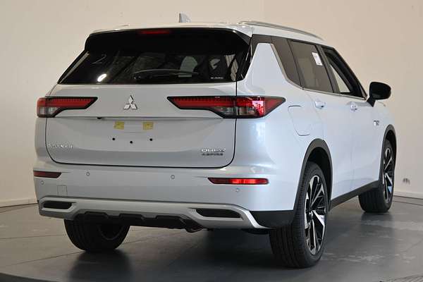 2025 Mitsubishi Outlander PHEV Aspire ZM