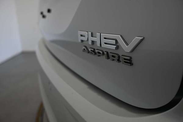 2025 Mitsubishi Outlander PHEV Aspire ZM