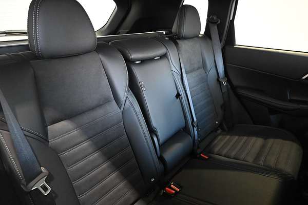 2025 Mitsubishi Outlander PHEV Aspire ZM