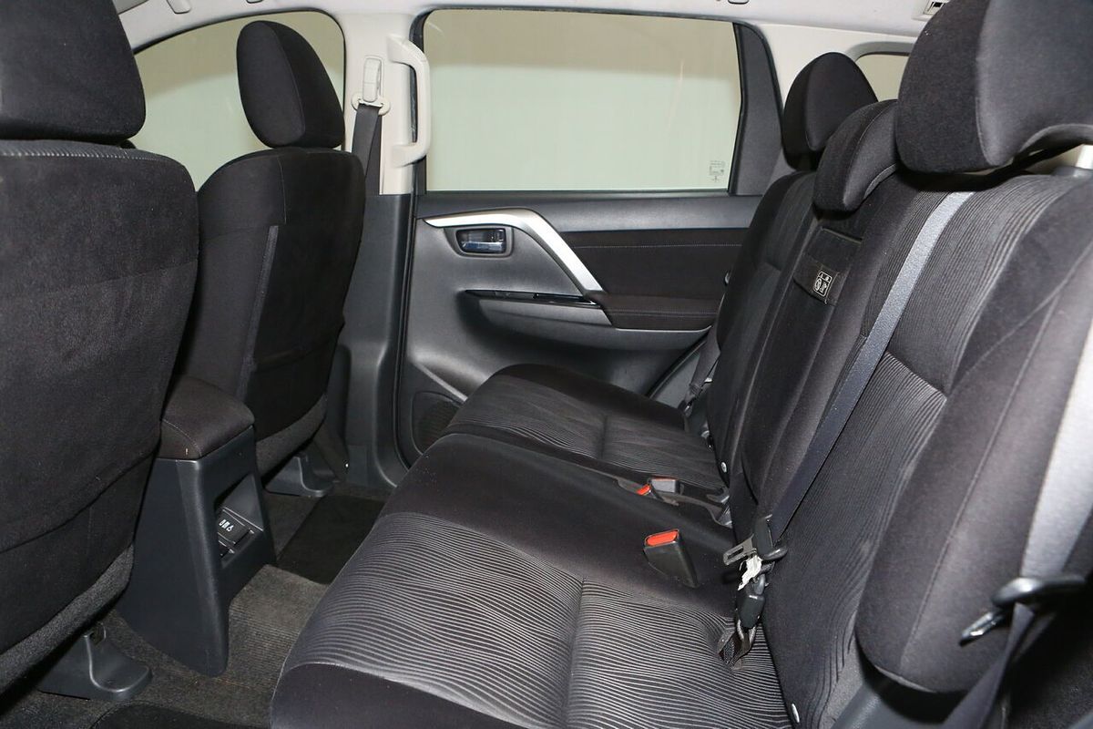2020 Mitsubishi Pajero Sport GLX QF