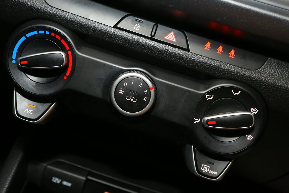 2023 Kia Rio S YB