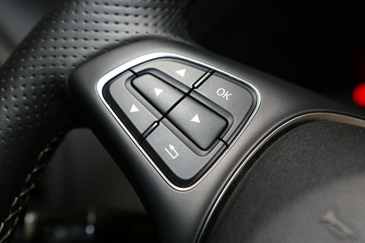 2020 Mercedes-Benz Valente 116CDI 447