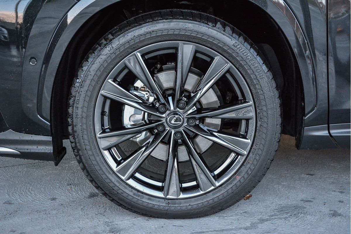 2025 Lexus NX NX450h+ F Sport AAZH26R