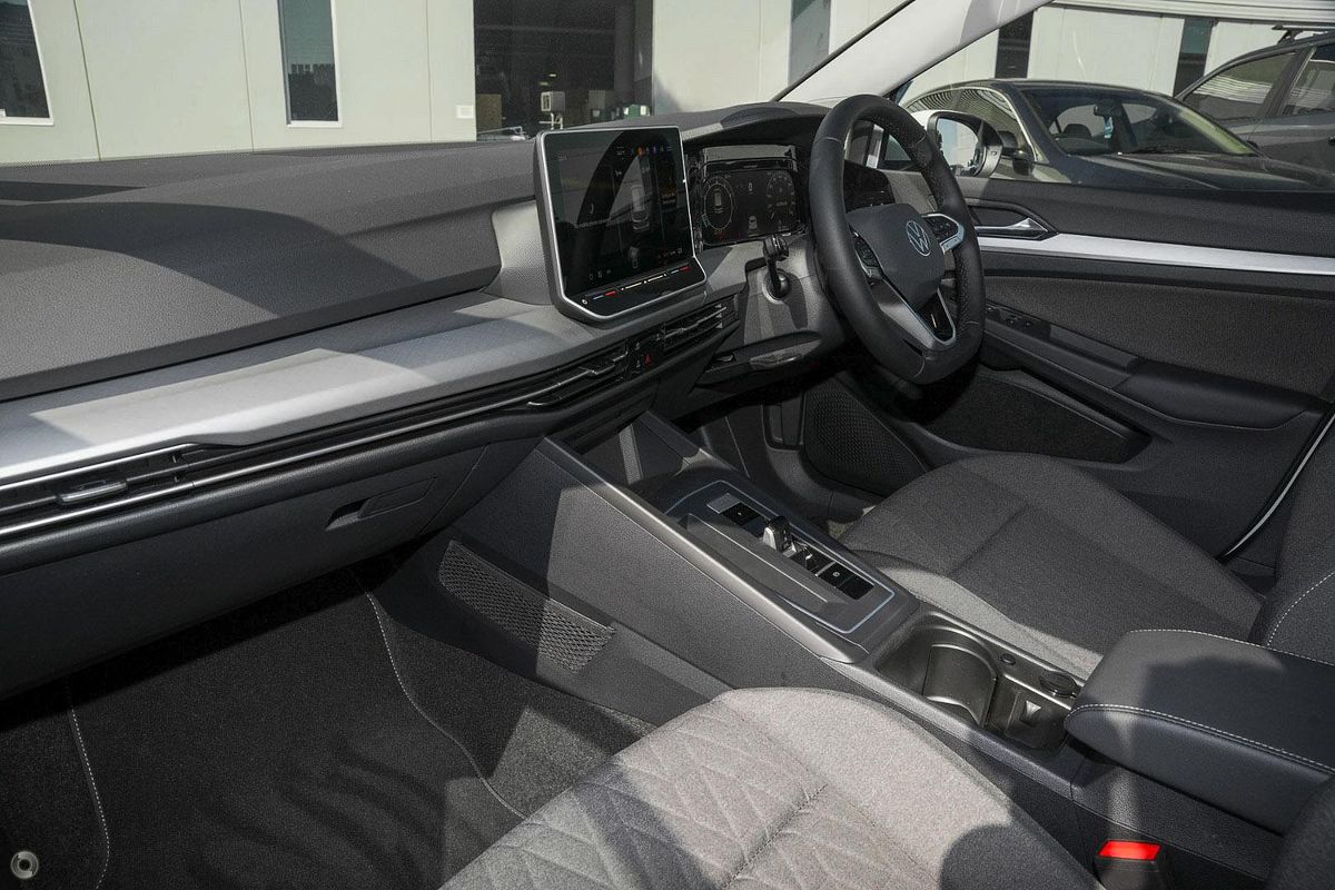 2025 Volkswagen Golf 110TSI Life 8.5