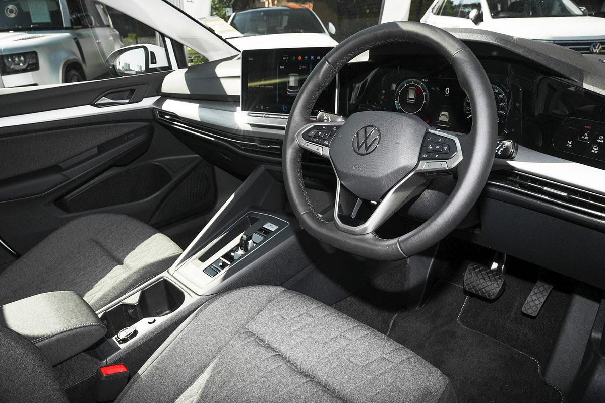 2025 Volkswagen Golf 110TSI Life 8.5