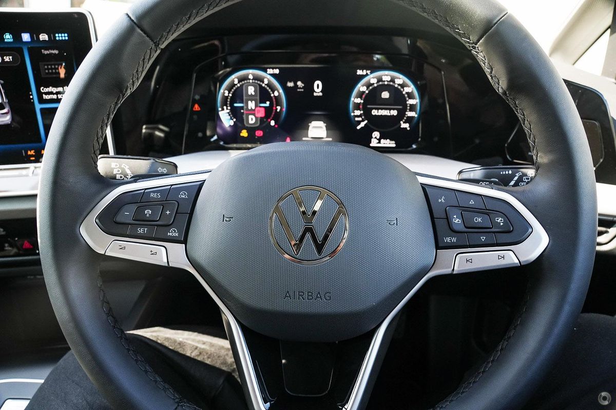 2025 Volkswagen Golf 110TSI Life 8.5