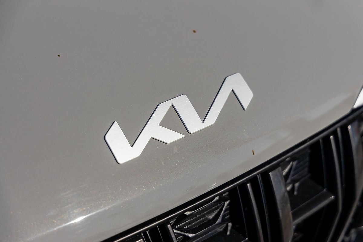 2023 Kia Carnival S KA4