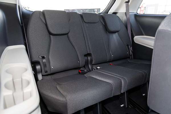 2023 Kia Carnival S KA4