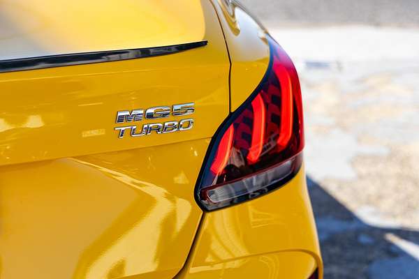 2023 MG MG5 Essence