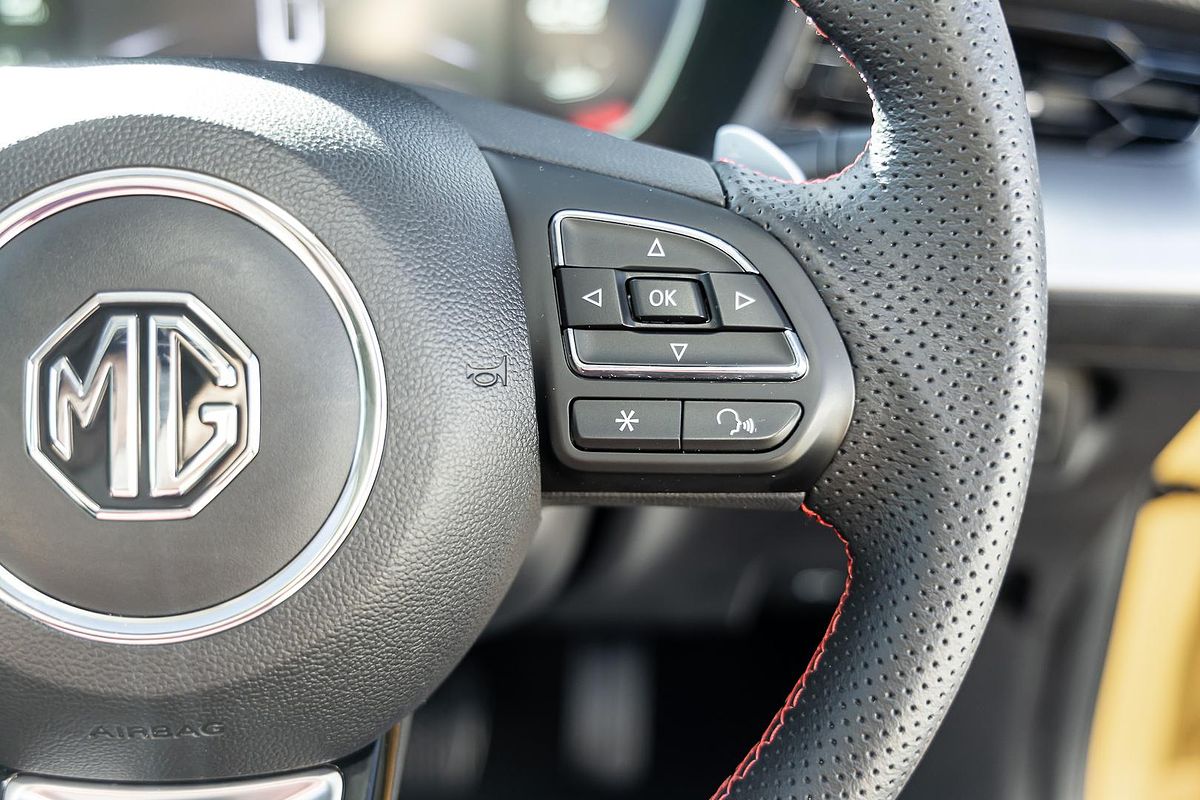 2023 MG MG5 Essence