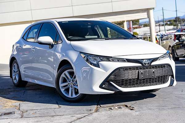 2018 Toyota Corolla Ascent Sport MZEA12R