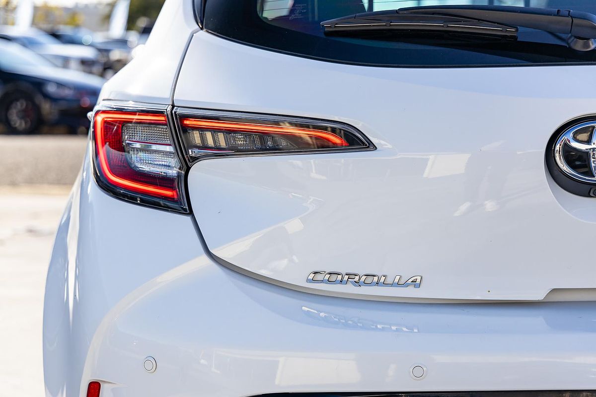 2018 Toyota Corolla Ascent Sport MZEA12R