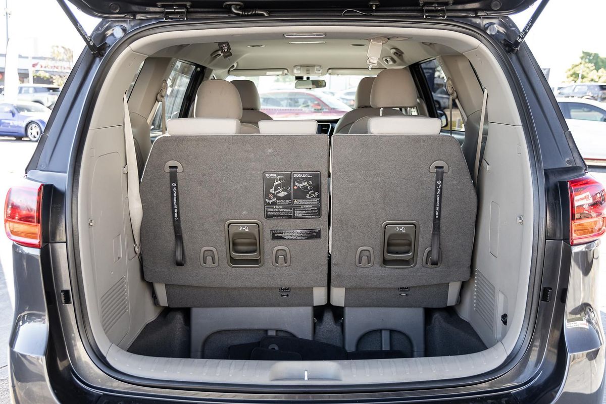 2018 Kia Carnival Si YP