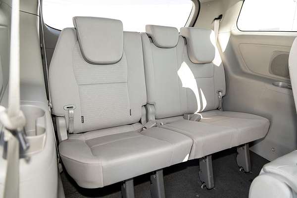 2018 Kia Carnival Si YP