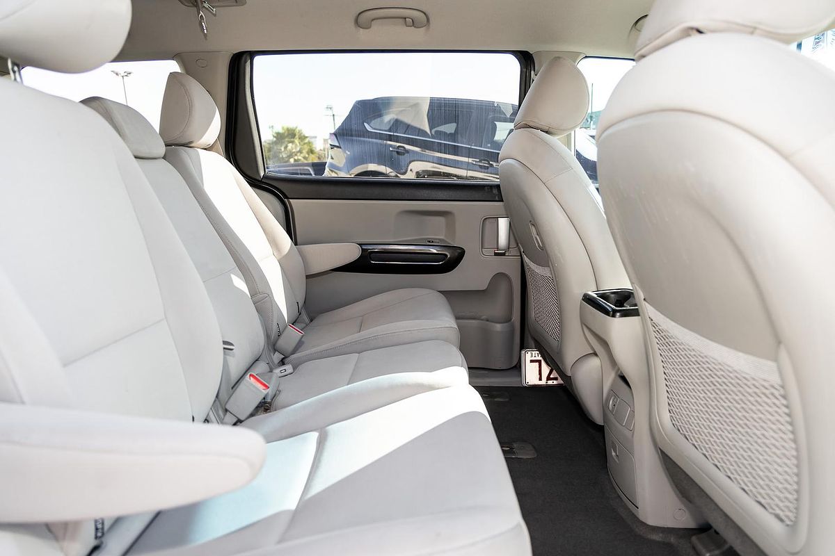 2018 Kia Carnival Si YP