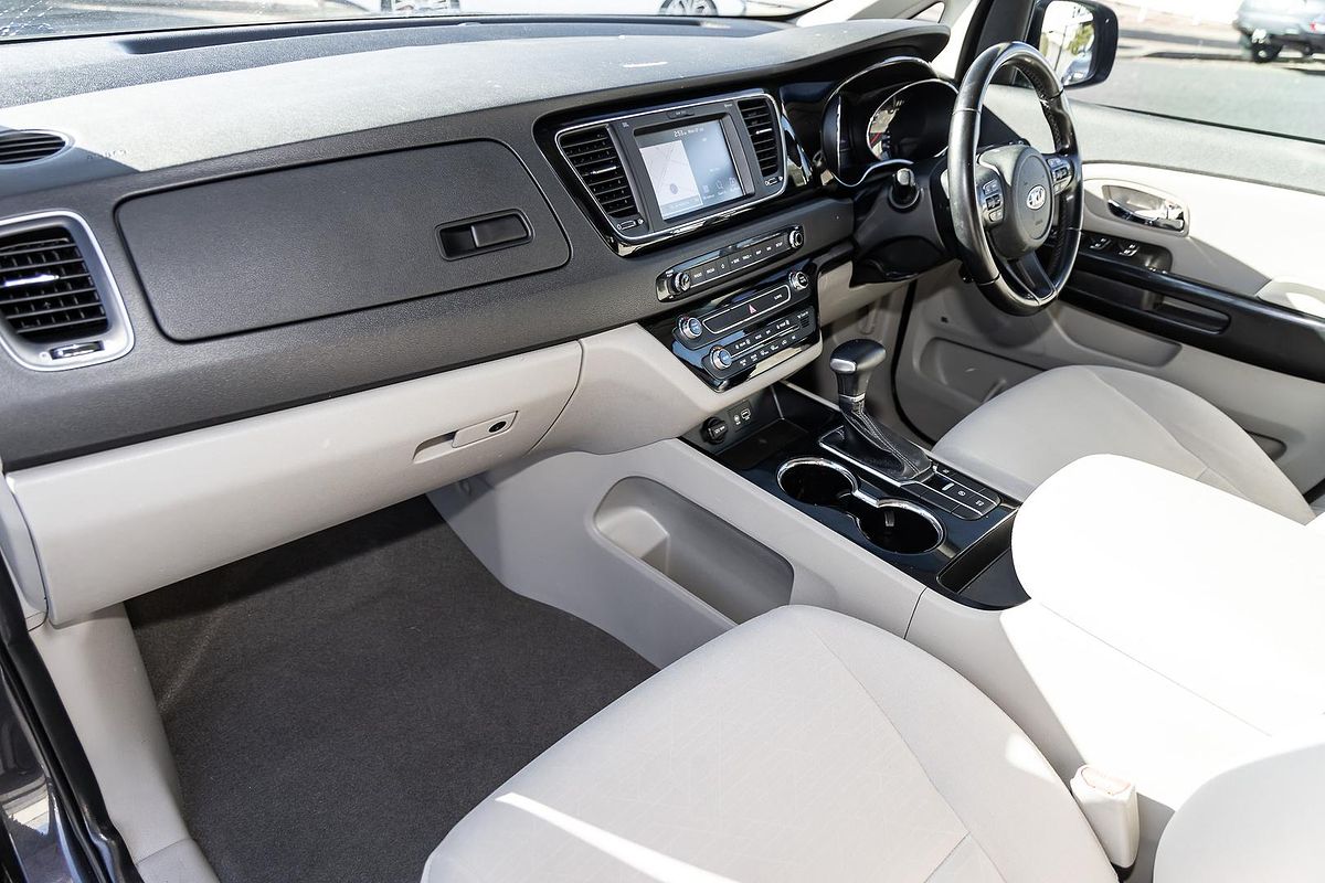 2018 Kia Carnival Si YP