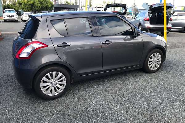 2011 Suzuki Swift GLX FZ