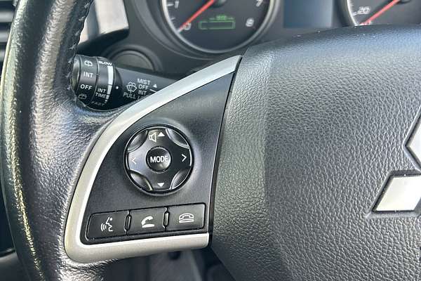 2013 Mitsubishi Outlander ES ZJ