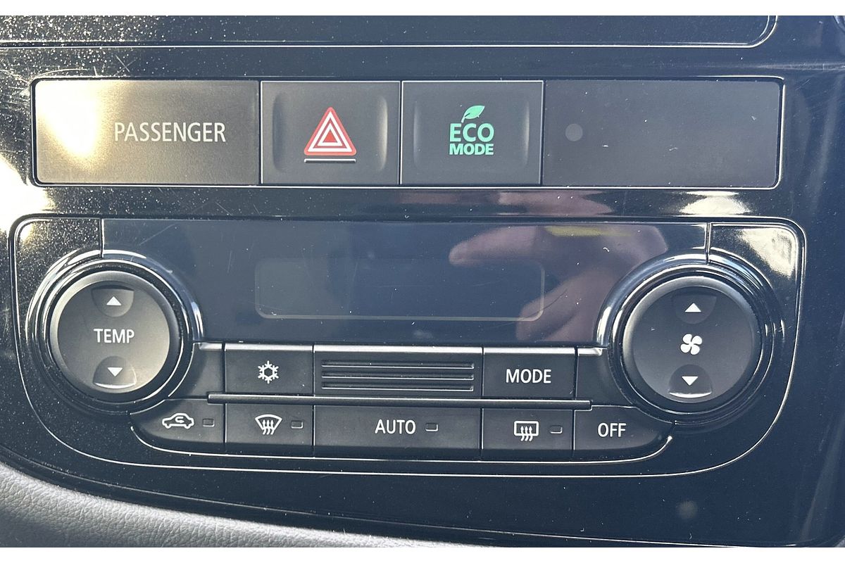 2013 Mitsubishi Outlander ES ZJ