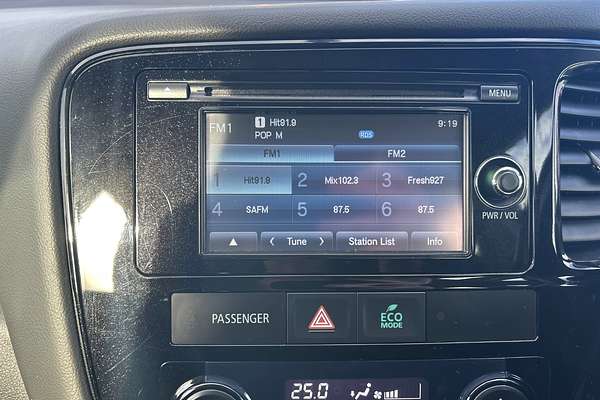 2013 Mitsubishi Outlander ES ZJ