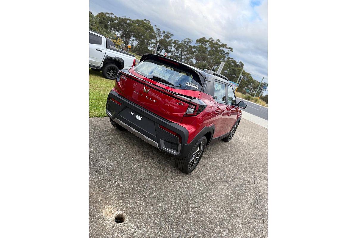2025 Mahindra XUV3XO AX7L