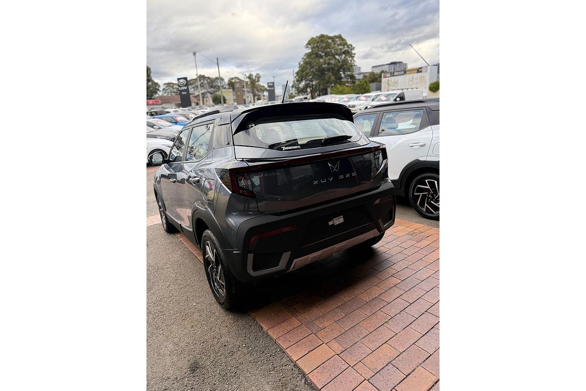 2025 Mahindra XUV3XO AX7L