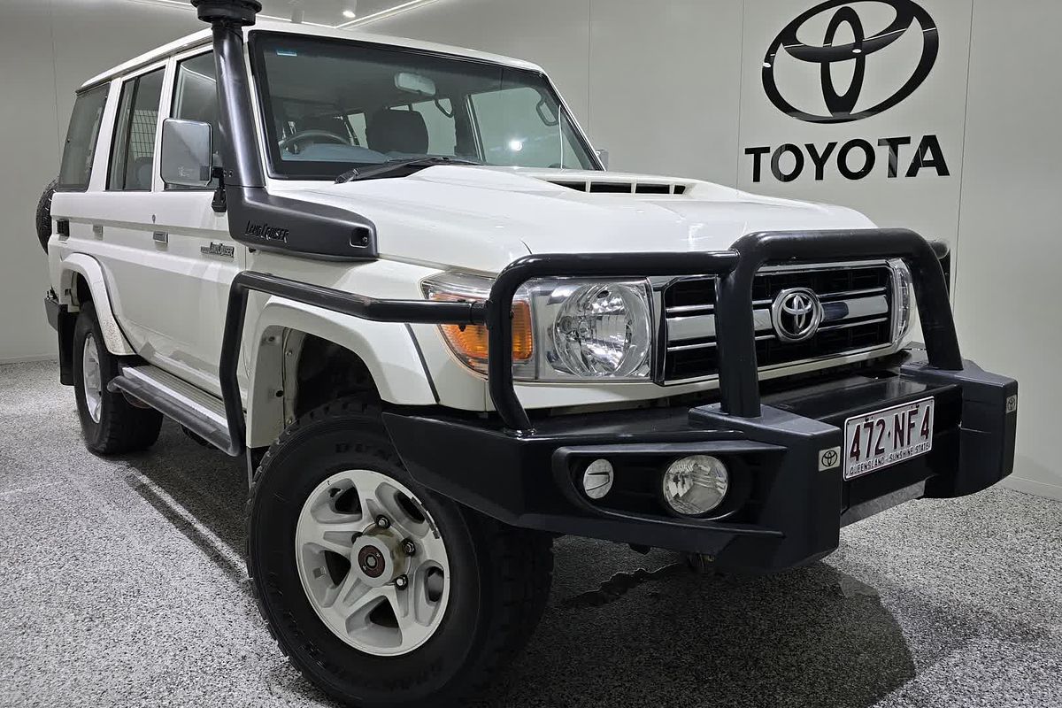 2020 Toyota LC Military LC Military GXL 4.5L T Diesel Manual Wagon VDJ76R