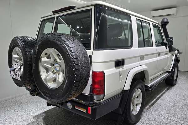 2020 Toyota LC Military LC Military GXL 4.5L T Diesel Manual Wagon VDJ76R