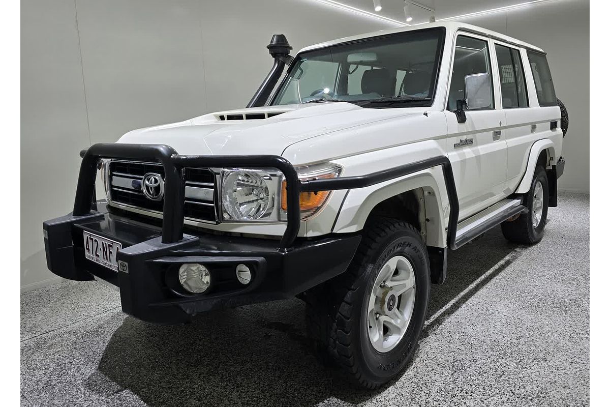 2020 Toyota LC Military LC Military GXL 4.5L T Diesel Manual Wagon VDJ76R