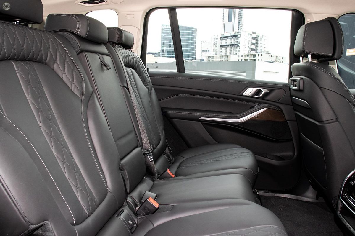 2020 BMW X7 xDrive30d G07