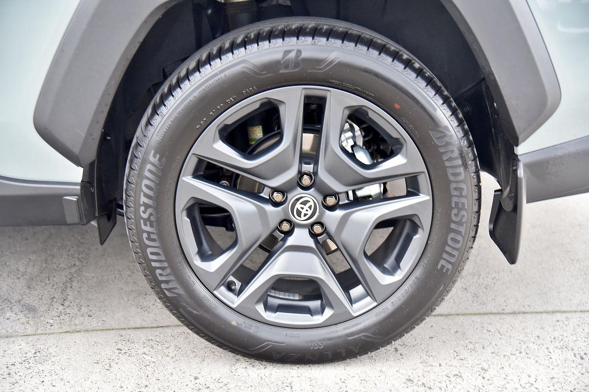 2024 Toyota RAV4 Edge AXAH54R