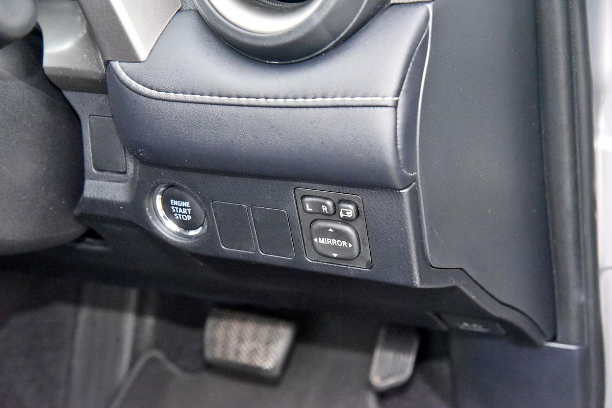 2017 Toyota RAV4 GXL ASA44R