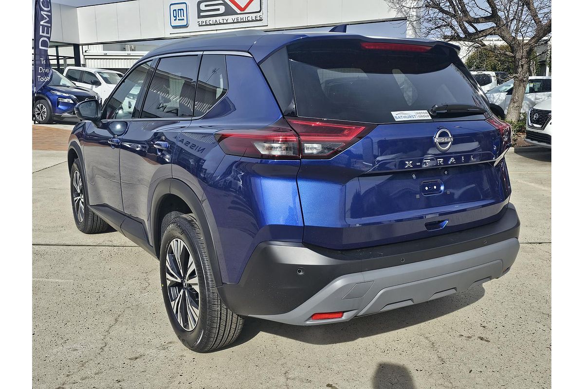 2025 Nissan X-TRAIL ST-L T33