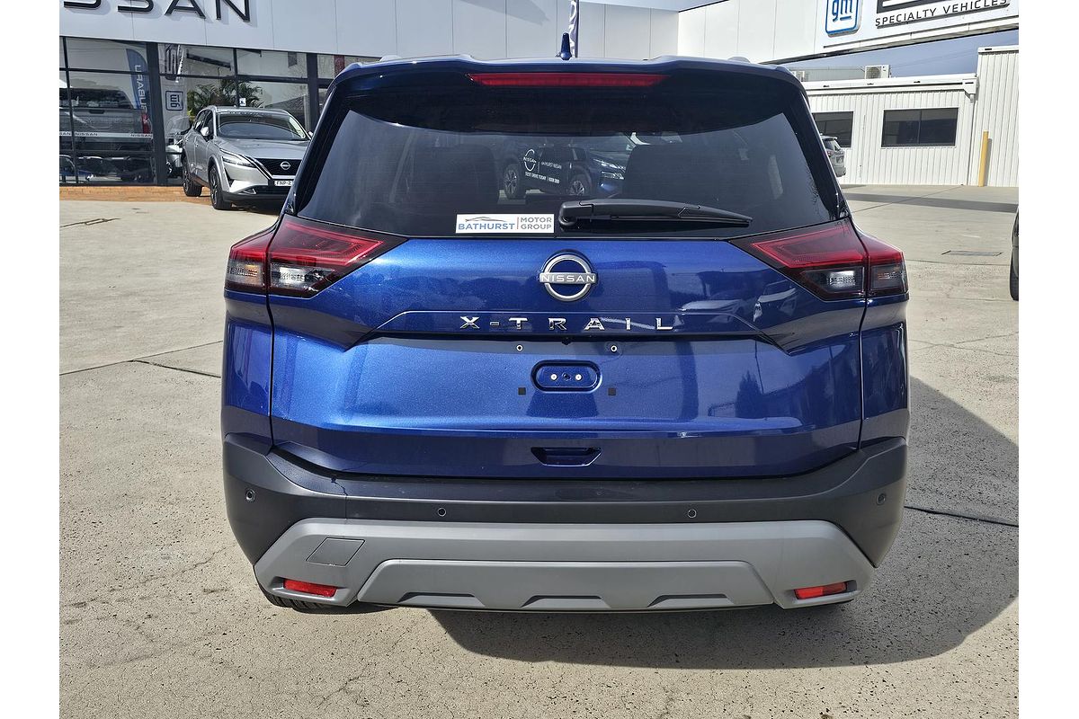 2025 Nissan X-TRAIL ST-L T33