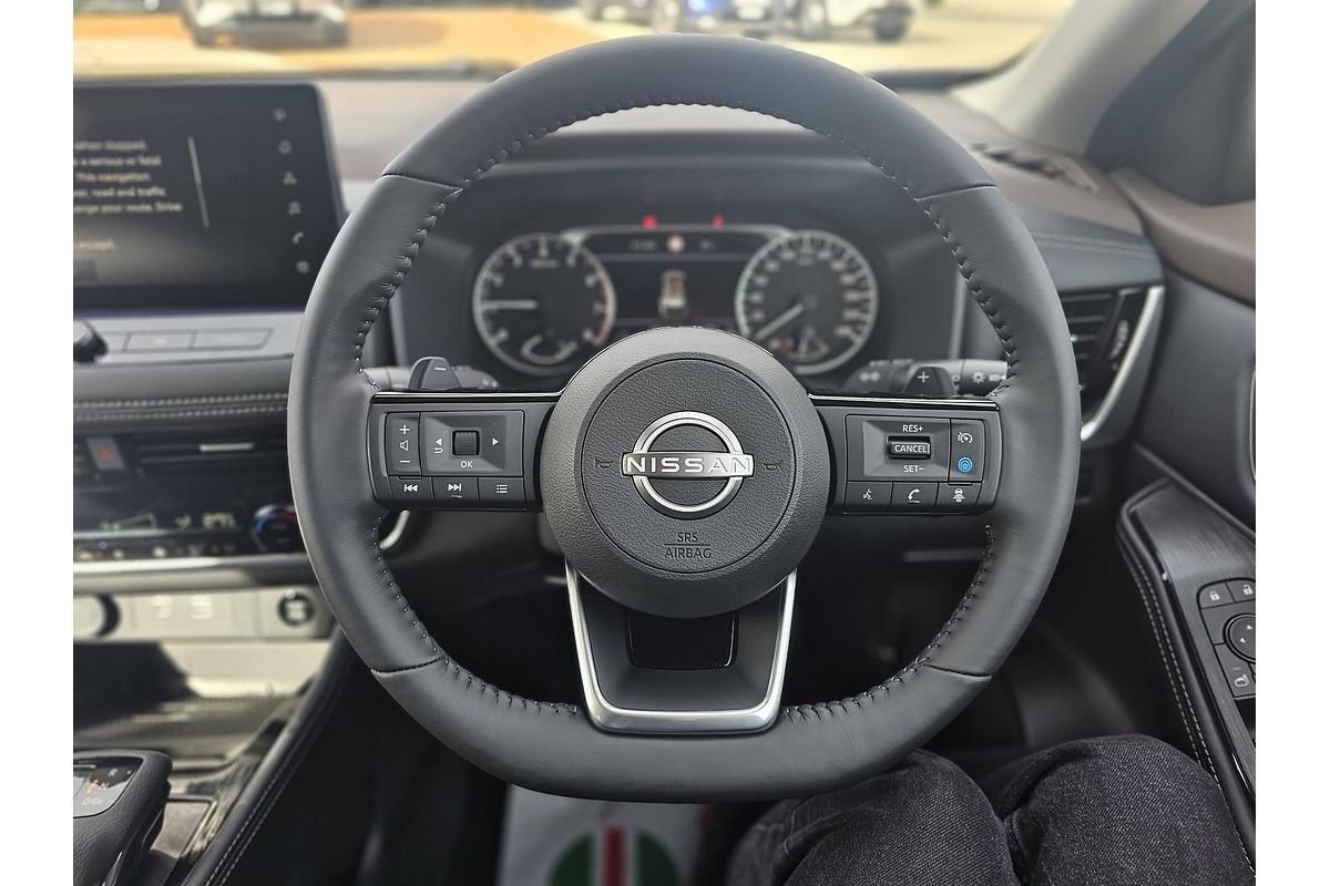 2025 Nissan X-TRAIL ST-L T33