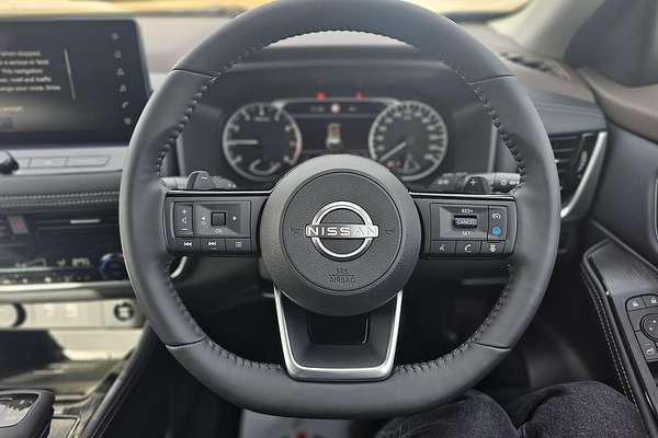 2025 Nissan X-TRAIL ST-L T33