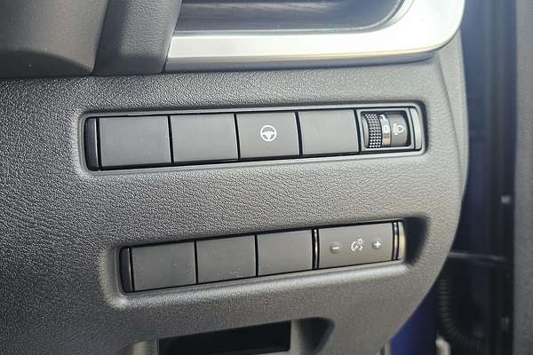 2025 Nissan X-TRAIL ST-L T33