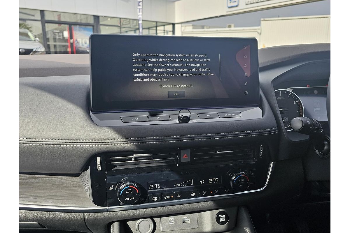 2025 Nissan X-TRAIL ST-L T33