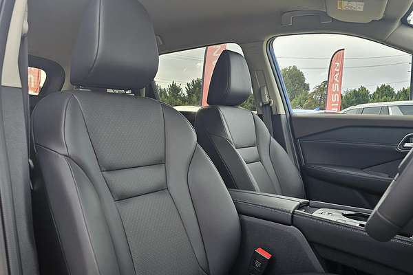 2025 Nissan X-TRAIL ST-L T33