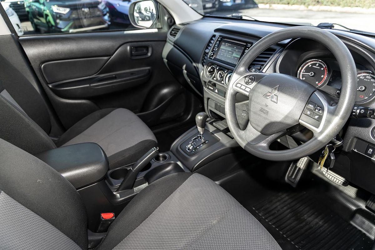 2022 Mitsubishi Triton GLX MR Rear Wheel Drive
