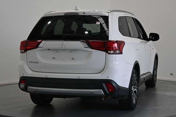 2018 Mitsubishi Outlander ES ADAS ZL