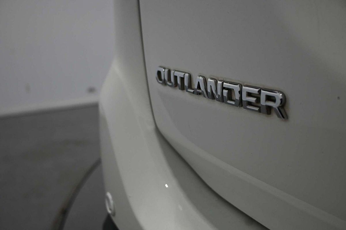2018 Mitsubishi Outlander ES ADAS ZL