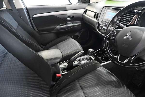 2018 Mitsubishi Outlander ES ADAS ZL