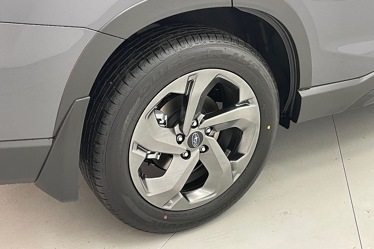 2025 Subaru Forester STI Sport S5