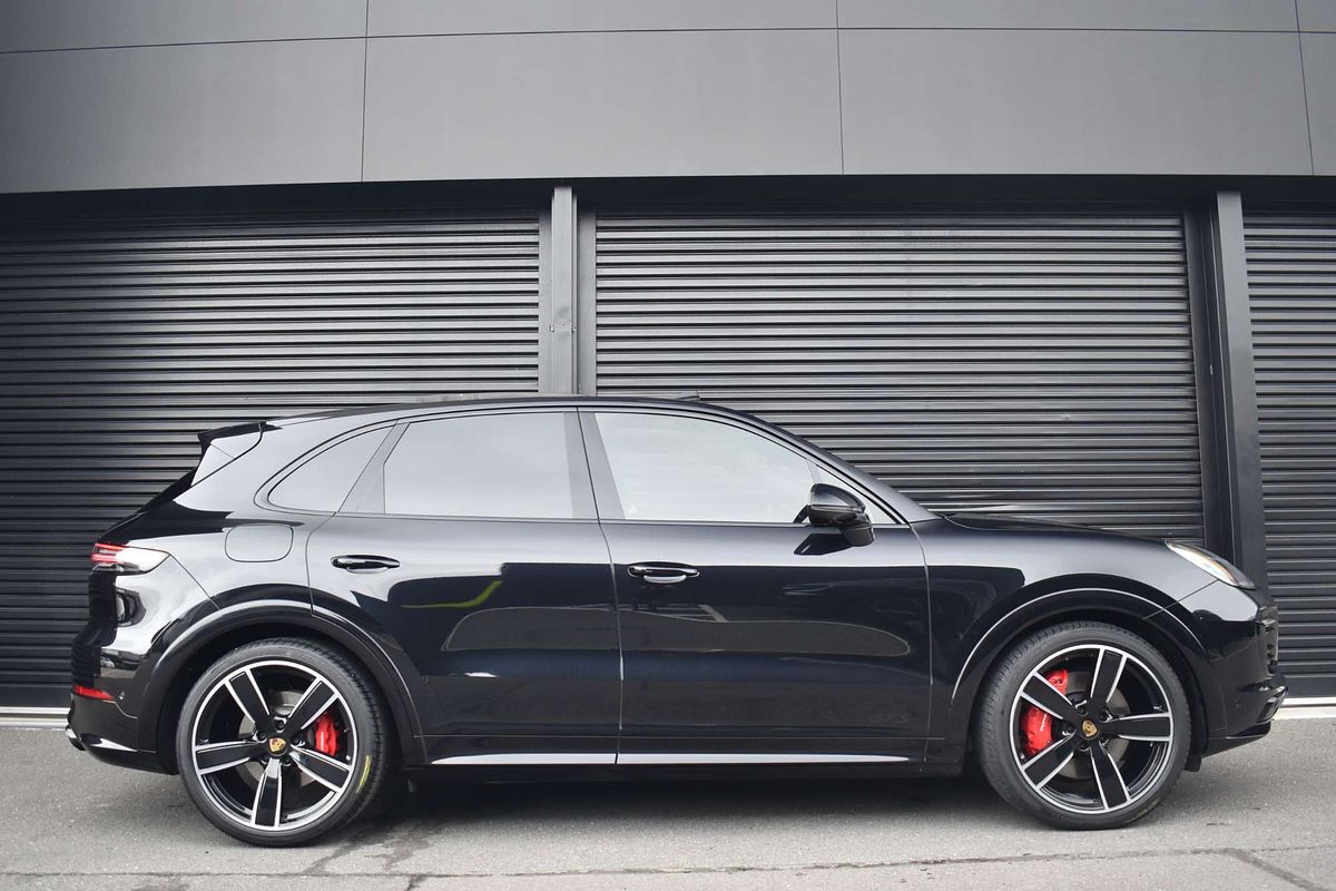 2021 Porsche Cayenne GTS 9YA